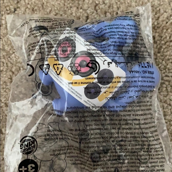 Pokémon Detective Pikachu Loudred - Picture 2 of 2